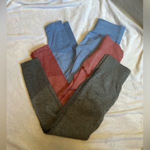 Lot 3 Butt Scrunch Leggings M